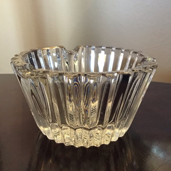 Vintage MCM Glass Round Ashtray - Picture 1 of 4